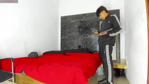 Snapshot of alejitoo_23 chatting on 06/03/26, 07:30 Alejo online show from 06/03/26, 07:30
