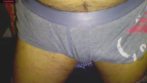 Snapshot of alejo76t chatting on 09/19/25, 04:25 Aelejoo - independent model online show from 09/19/25, 04:25