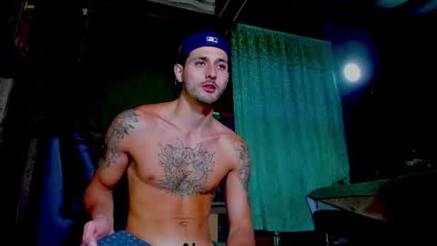 alejo_323__ online show from 06/17/26, 02:14