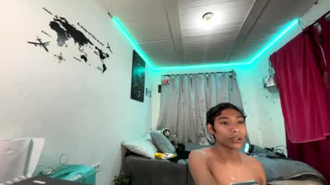 Snapshot of alejo_cute chatting on 06/28/26, 01:17 alejo_cute online show from 06/28/26, 01:17