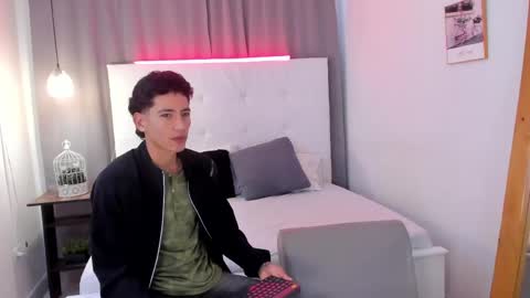 alejo_exotic online show from 05/09/26, 12:21