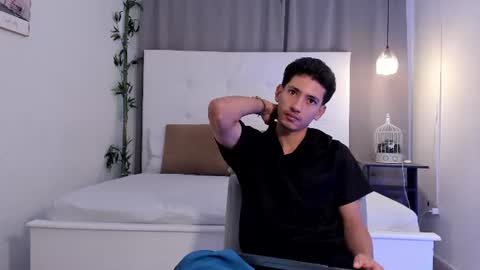 Snapshot of alejo_exotic chatting on 07/18/26, 12:20 alejo_exotic online show from 07/18/26, 12:20