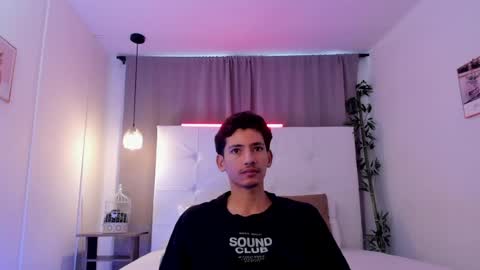 Snapshot of alejo_exotic chatting on 08/03/26, 12:21 alejo_exotic online show from 08/03/26, 12:21