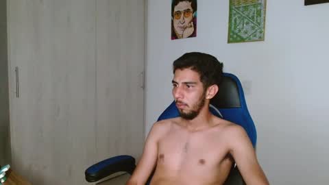 Snapshot of alejo_hot23 chatting on 03/15/26, 01:44 David online show from 03/15/26, 01:44