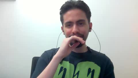 Snapshot of alejo_shy chatting on 01/10/25, 02:35 alejo_shy online show from 01/10/25, 02:35