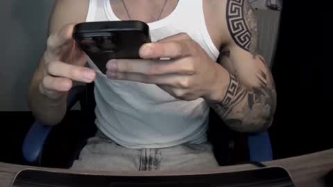 Snapshot of alejoduarte16 chatting on 02/08/26, 02:09 alejoduarte16 online show from 02/08/26, 02:09