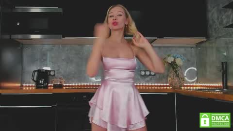 Snapshot of aleksa_cutie chatting on 04/04/26, 11:40 Next stream - 2 dec - online show from 04/04/26, 11:40