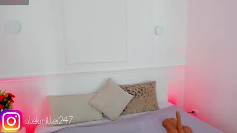 Snapshot of aleksandra_miller chatting on 02/21/25, 12:17 Aleksandra online show from 02/21/25, 12:17