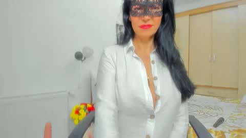 Snapshot of aleksis09 chatting on 11/14/25, 11:24 aleksa online show from 11/14/25, 11:24
