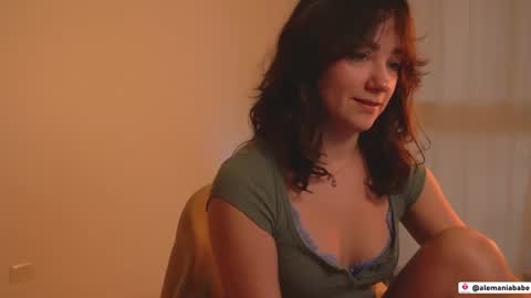 Snapshot of alemaniababe chatting on 01/03/25, 11:23 Ale online show from 01/03/25, 11:23