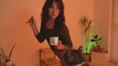 Snapshot of alemaniababe chatting on 01/24/25, 11:12 Ale online show from 01/24/25, 11:12