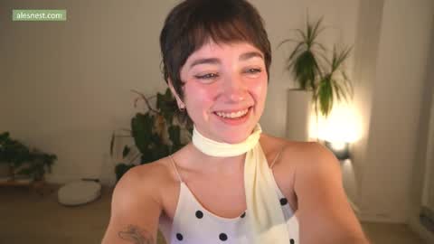 Snapshot of alemaniababe chatting on 03/23/26, 11:42 Ale online show from 03/23/26, 11:42