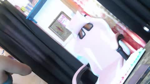 Snapshot of alena_sanggre69 chatting on 05/04/26, 05:14 Kimmygirl online show from 05/04/26, 05:14