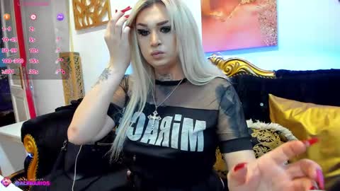 Snapshot of alenarios chatting on 04/25/26, 04:37 alenarios online show from 04/25/26, 04:37