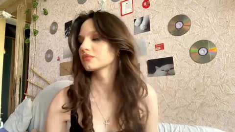 Snapshot of alenemacaskill chatting on 05/13/26, 08:55 Roniy online show from 05/13/26, 08:55