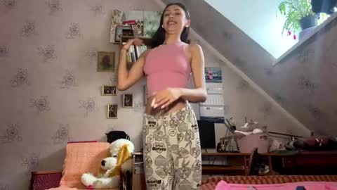 Snapshot of alenesavitch chatting on 12/18/25, 09:59 Alene online show from 12/18/25, 09:59