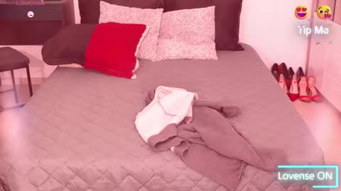 Snapshot of alenni chatting on 03/03/26, 03:56 Alenni online show from 03/03/26, 03:56