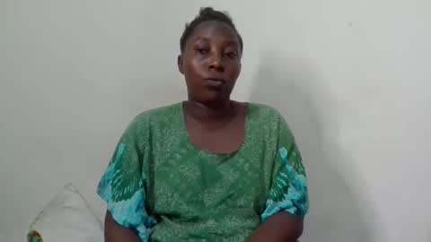 Noreen Kennth and Emilly online show from 02/12/25, 04:55