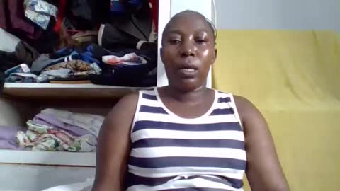 Noreen Kennth and Emilly online show from 10/21/25, 06:36