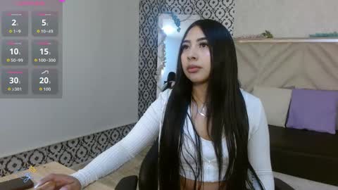 Snapshot of alesiia_tay chatting on 05/19/26, 12:00 alesiia_tay online show from 05/19/26, 12:00