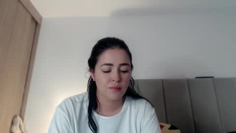 Snapshot of aleska__bell chatting on 11/30/25, 10:14 Aleska online show from 11/30/25, 10:14
