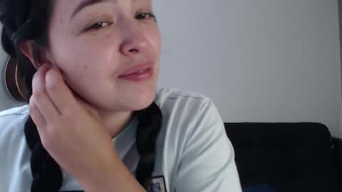 Snapshot of aleska_bell69 chatting on 03/30/26, 04:19 Aleska online show from 03/30/26, 04:19