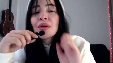 Snapshot of aleska_bell69 chatting on 07/09/26, 03:49 Aleska online show from 07/09/26, 03:49