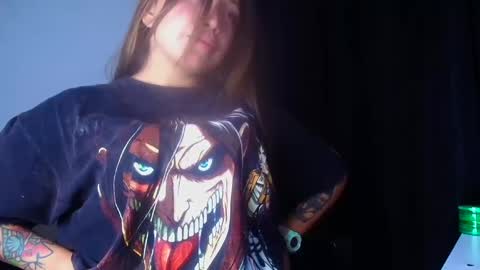 QUEEN OFF MILk  IM BACK  15 NOV online show from 03/07/25, 01:53