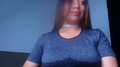 QUEEN OFF MILk  IM BACK  15 NOV online show from 03/11/25, 12:54