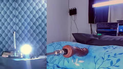 aleska_james online show from 01/09/25, 02:51