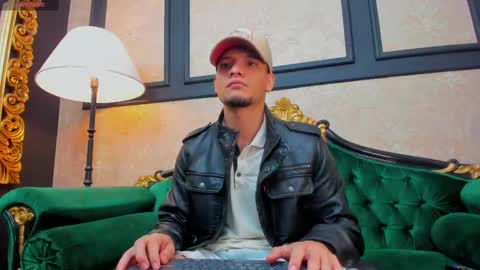 Snapshot of aless_king chatting on 02/09/25, 12:08 Alessandro King online show from 02/09/25, 12:08