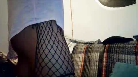 Snapshot of aless_lorraines chatting on 11/04/25, 08:24 aless_lorraines online show from 11/04/25, 08:24