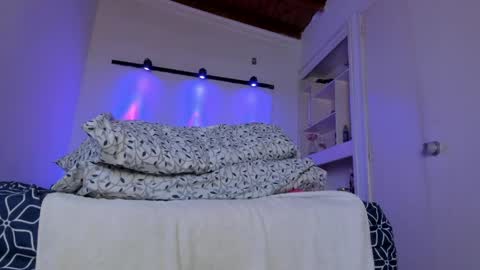 Snapshot of alessa_wells28 chatting on 05/12/26, 12:30 Alessa online show from 05/12/26, 12:30