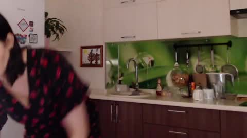 Snapshot of alessandra_foxy chatting on 12/15/24, 06:04 Sandra online show from 12/15/24, 06:04