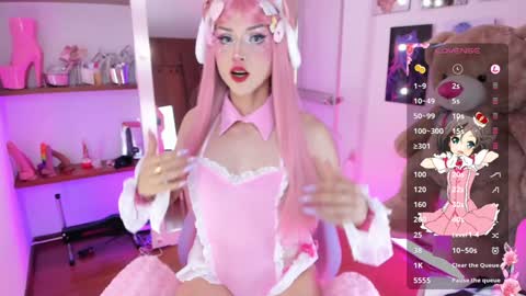 Snapshot of alessandra_thedoll chatting on 01/28/25, 06:28 Alessa online show from 01/28/25, 06:28