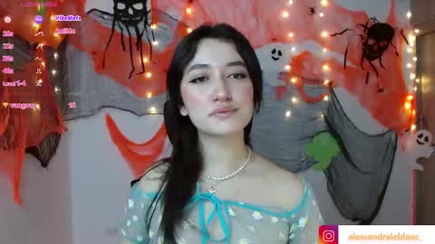 Snapshot of alessandralb chatting on 09/29/25, 10:31 Alessandra Leblanc online show from 09/29/25, 10:31