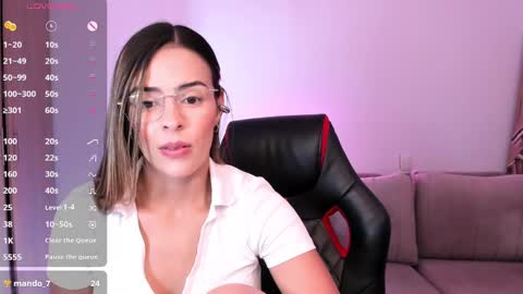 Snapshot of alessandramoreli chatting on 01/20/25, 10:04 AlessandraMoreli Its my birthday online show from 01/20/25, 10:04