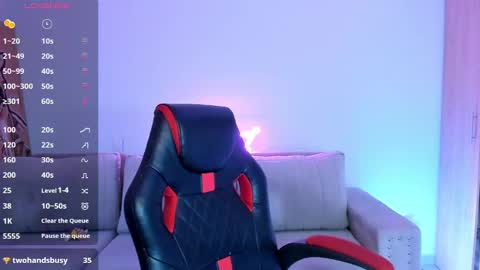 Snapshot of alessandramoreli chatting on 01/31/25, 11:03 AlessandraMoreli Its my birthday online show from 01/31/25, 11:03