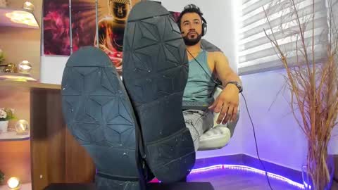 ALESSANDRO  WYE online show from 02/06/25, 05:51