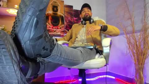 ALESSANDRO  WYE online show from 02/14/25, 04:15