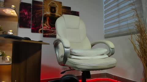 ALESSANDRO  WYE online show from 02/19/25, 10:42