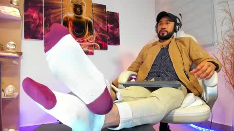 ALESSANDRO  WYE online show from 02/28/25, 08:42