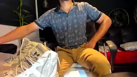 ALESSANDRO  WYE online show from 10/17/25, 06:49