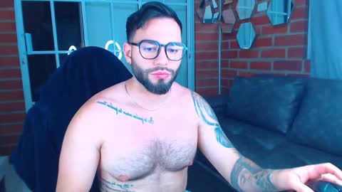 Snapshot of alessandro_alcala chatting on 09/15/25, 02:00 Alessandro online show from 09/15/25, 02:00