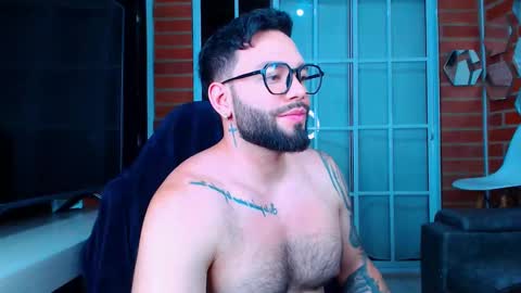 Snapshot of alessandro_alcala chatting on 09/17/25, 03:08 Alessandro online show from 09/17/25, 03:08