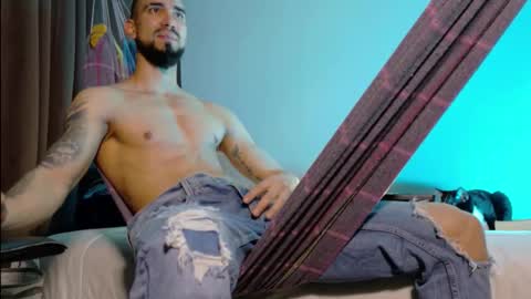 Snapshot of alessandro_dibellucci chatting on 02/08/26, 05:16 Kciqu3 Independent model online show from 02/08/26, 05:16