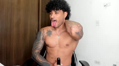 Alessandro Vanni online show from 01/22/25, 11:32