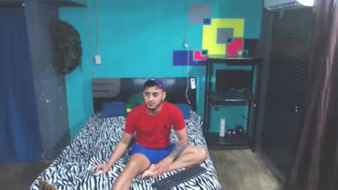 Snapshot of alessandrobooy chatting on 01/17/26, 06:33 alessandro online show from 01/17/26, 06:33