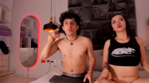 Snapshot of alessia_and_damian chatting on 12/21/25, 03:30 alessia and damian online show from 12/21/25, 03:30