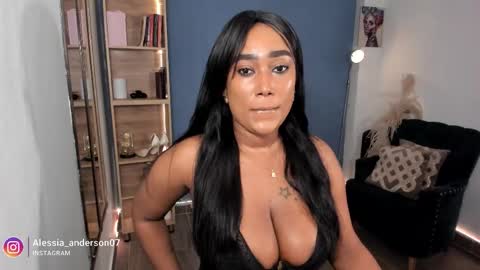 Yy  online show from 11/25/25, 05:40